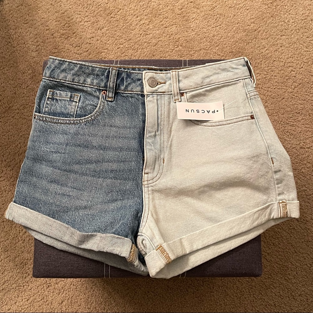 Pacsun mom shorts/ two toned. Brand new, tags attached.